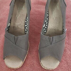 Tom's Open Toe Wedge Shoes, size 7.5